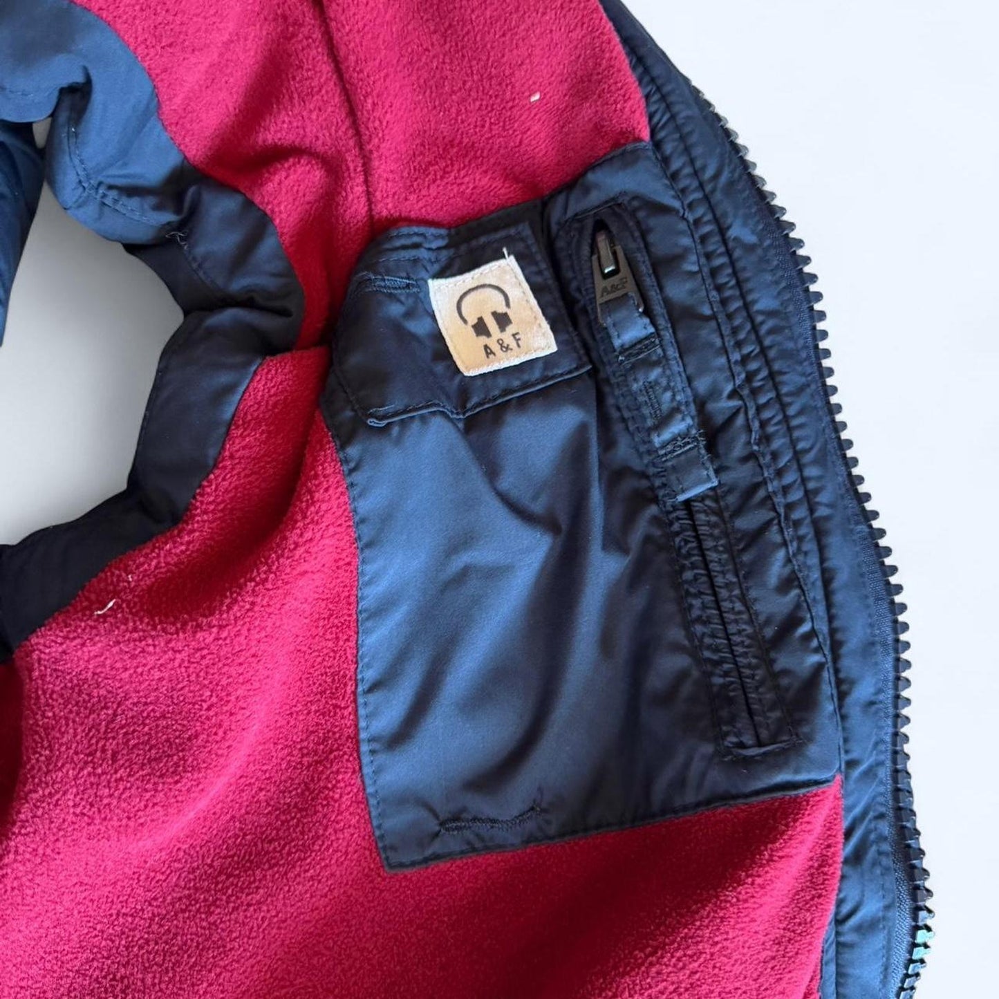 Abercrombie & Fitch navy puffer vest