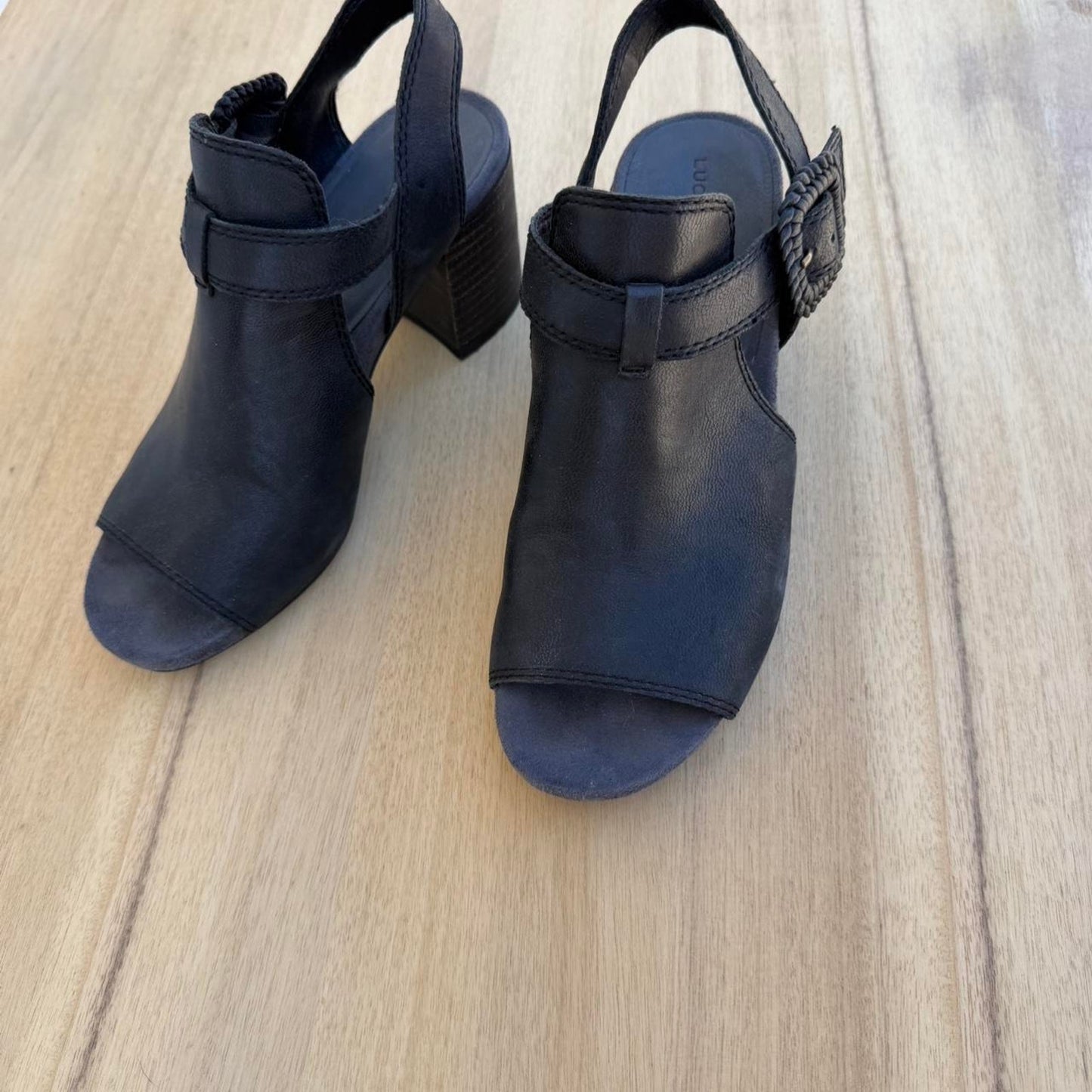Black chunky heel sandals lucky