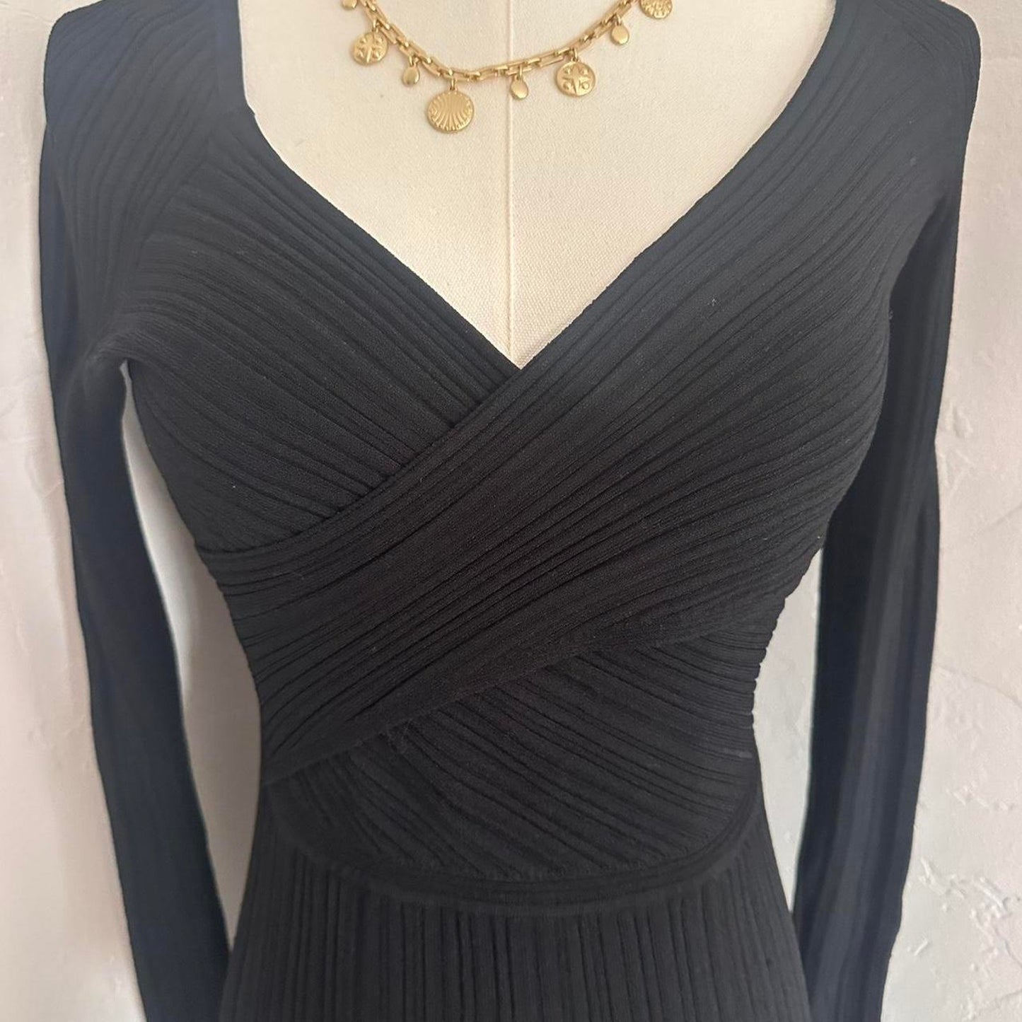 Banana Republic ribbed black bodycon dress