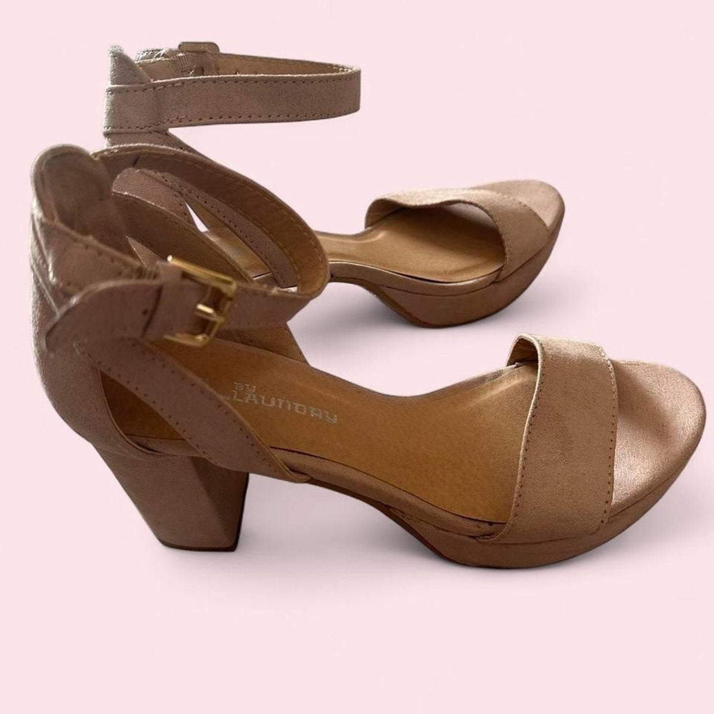 Womens super cute tan