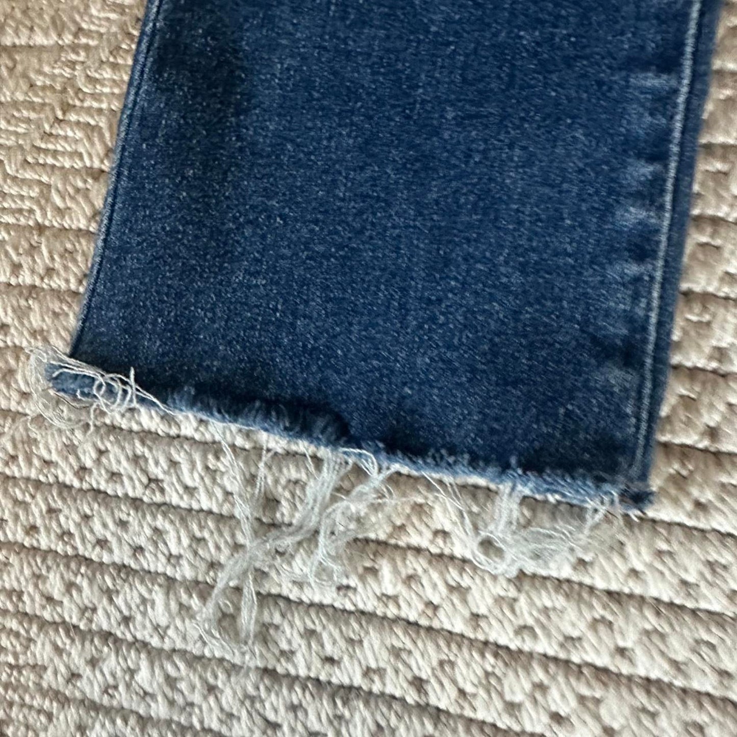 Express mid-rise dark wash skyscraper  jeans cut to crop -  Size 2R
