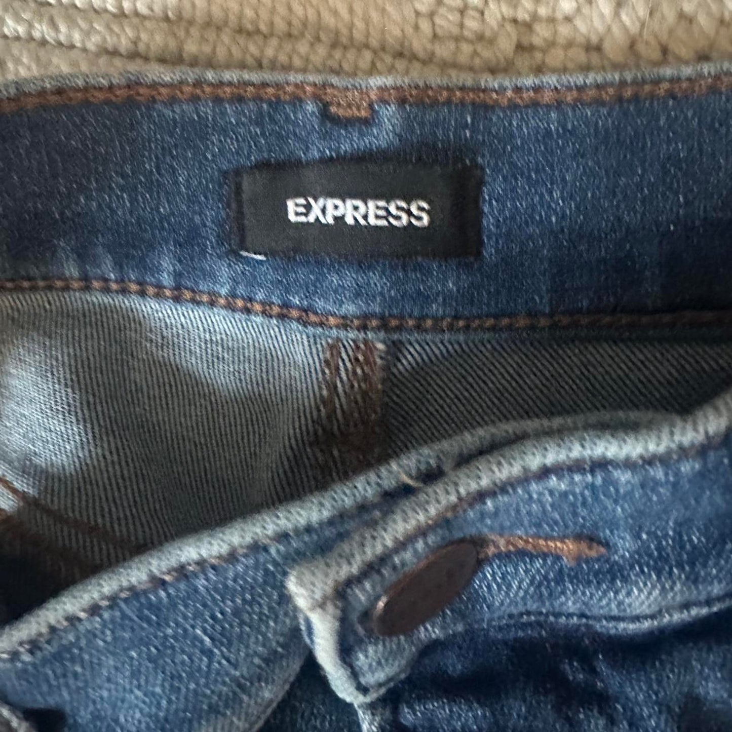 Express mid-rise dark wash skyscraper  jeans cut to crop -  Size 2R