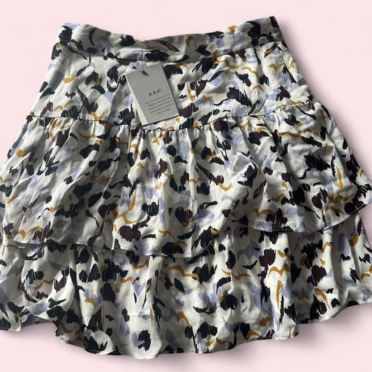 Floral short skirt