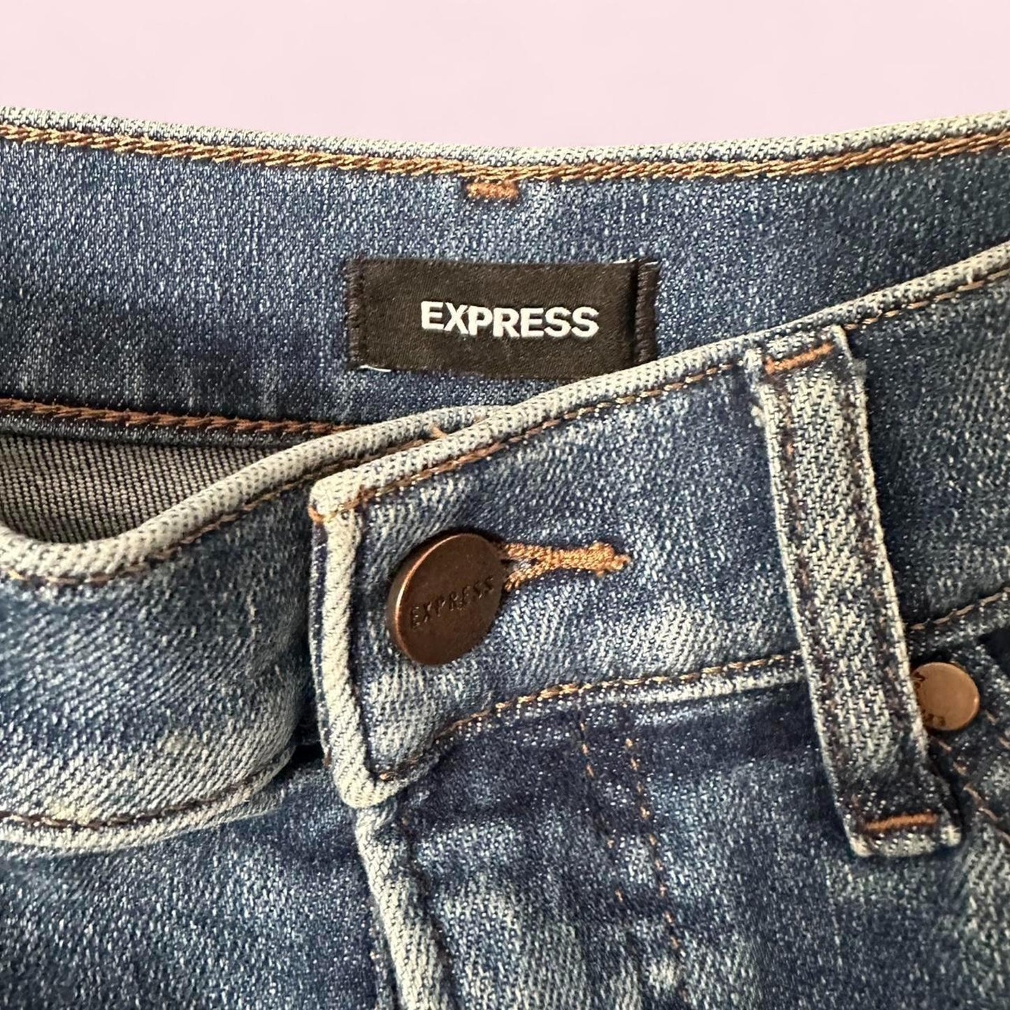 Express cut off jeans