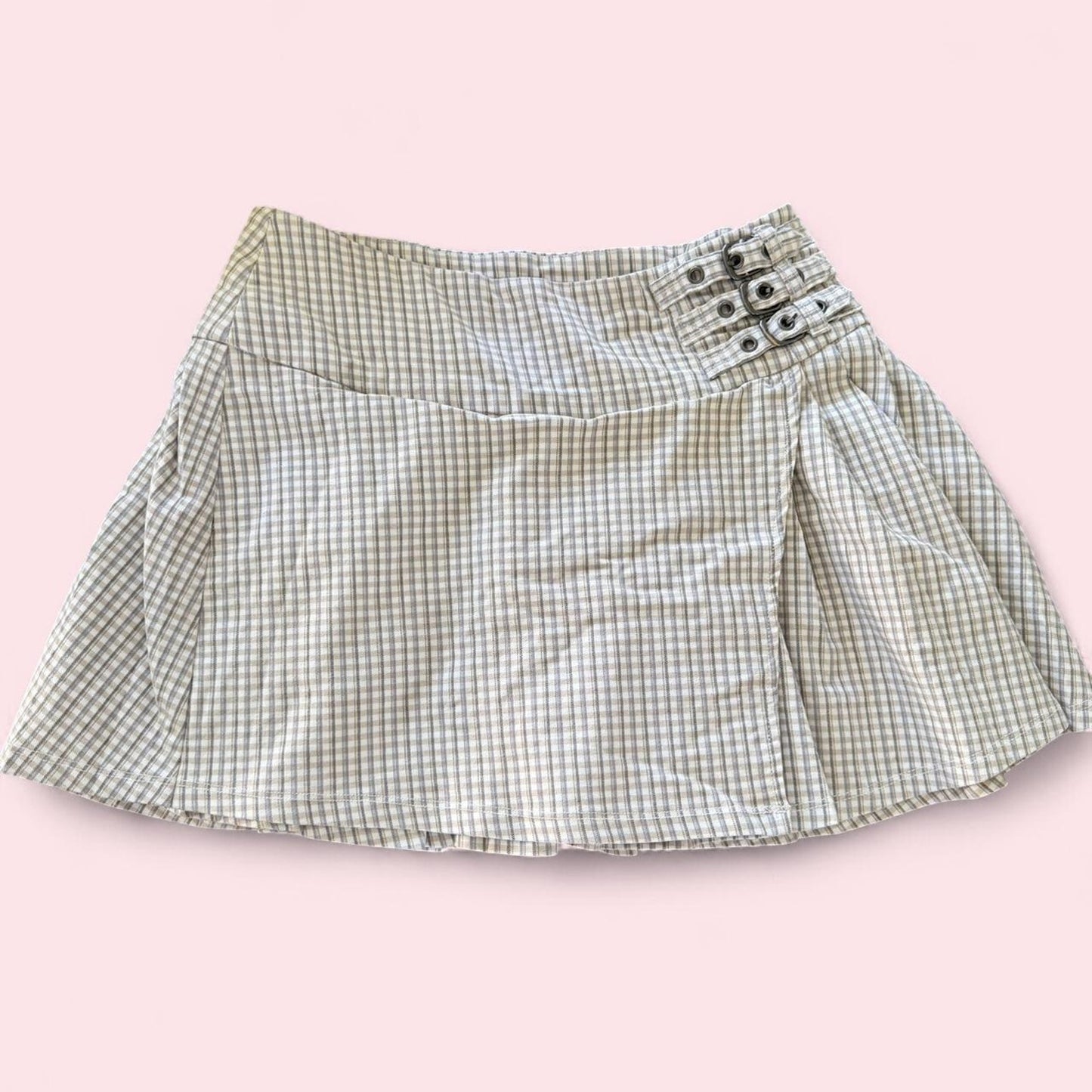 Plaid mini skirt with grommet details