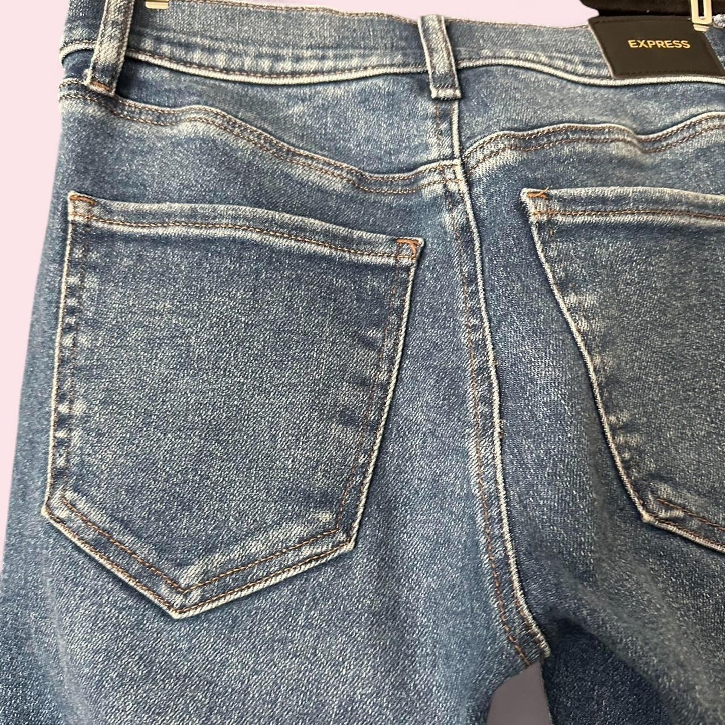Express cut off jeans