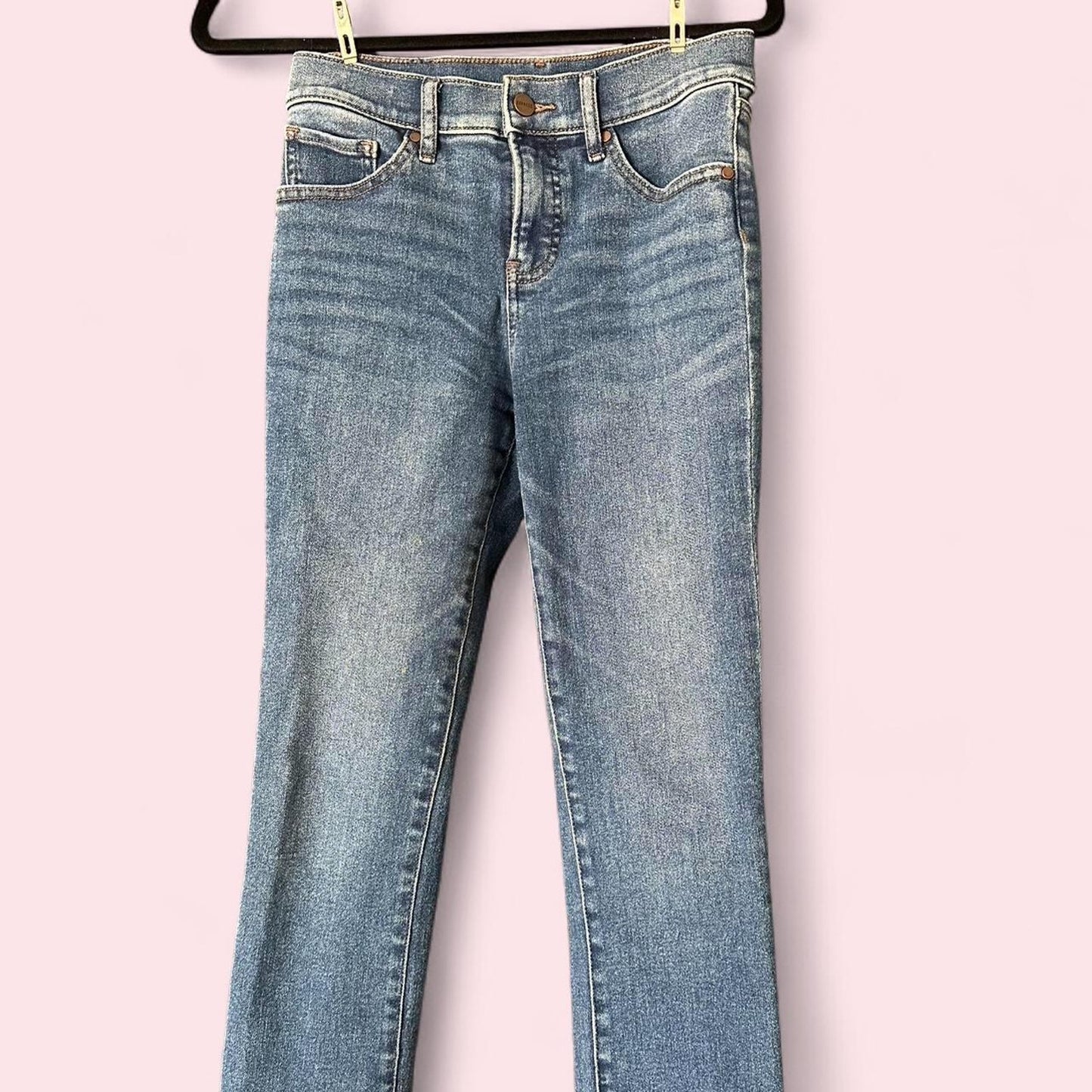 Express cut off jeans